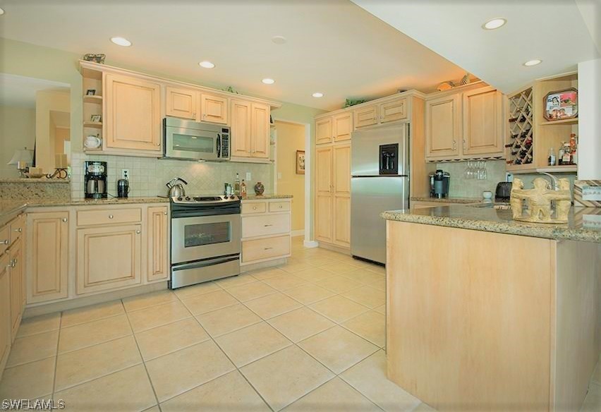 275 Tropical Shores WAY