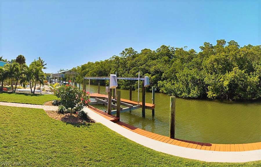 275 Tropical Shores WAY