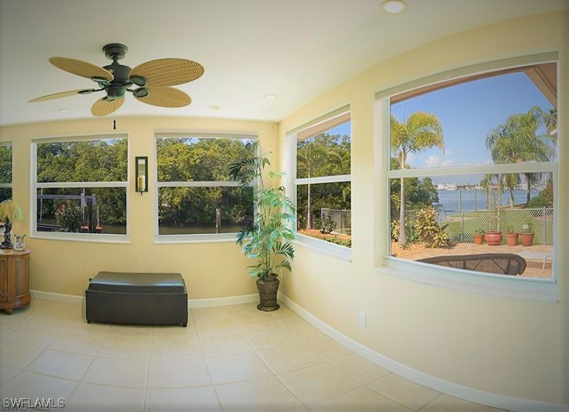 275 Tropical Shores WAY