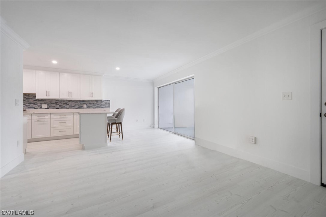 2100 Gulf Shore BLVD N 112