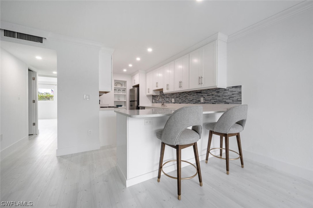 2100 Gulf Shore BLVD N 112