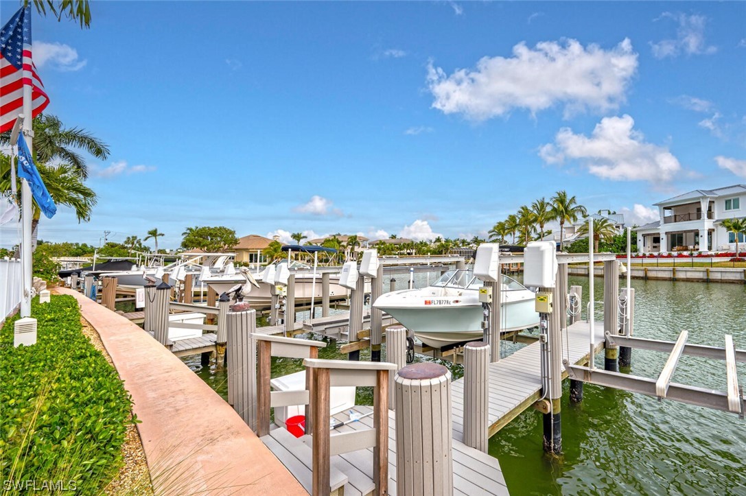 2100 Gulf Shore BLVD N 112