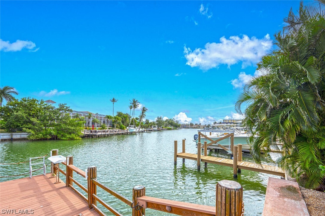 2100 Gulf Shore BLVD N 112