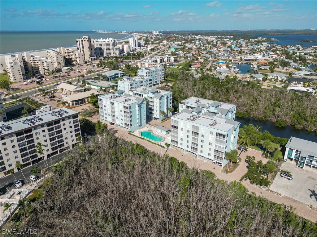 22712 Island Pines WAY 201