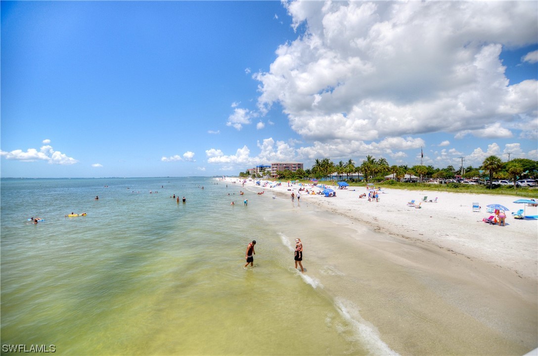 22712 Island Pines WAY 201