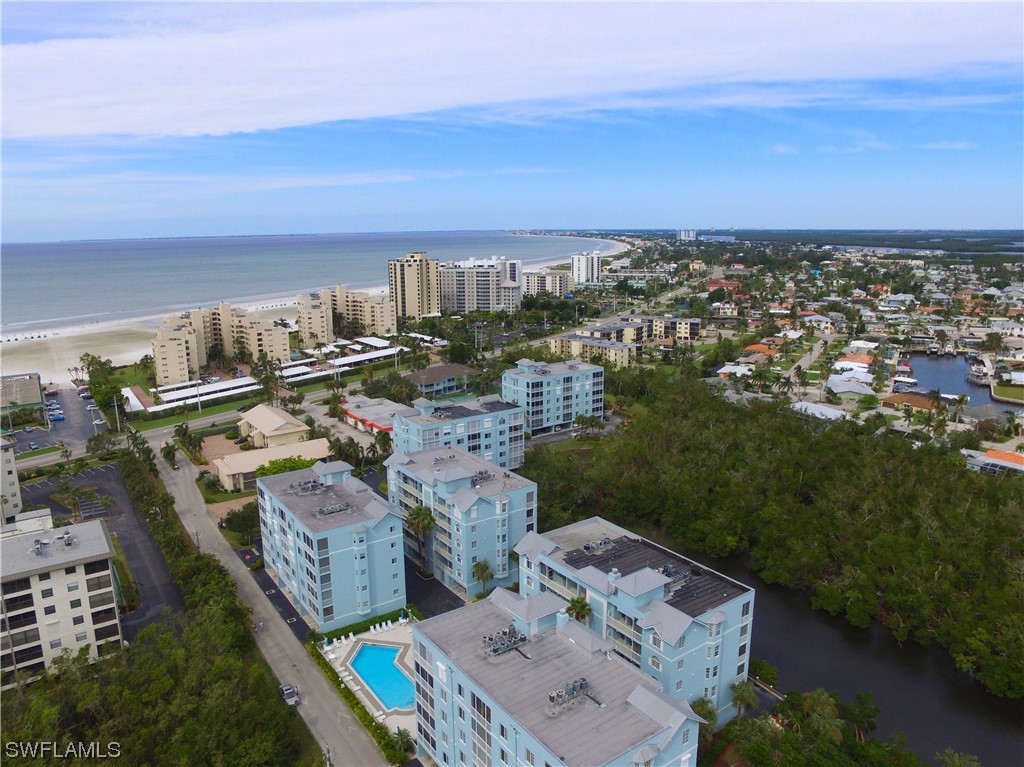 22712 Island Pines WAY 201