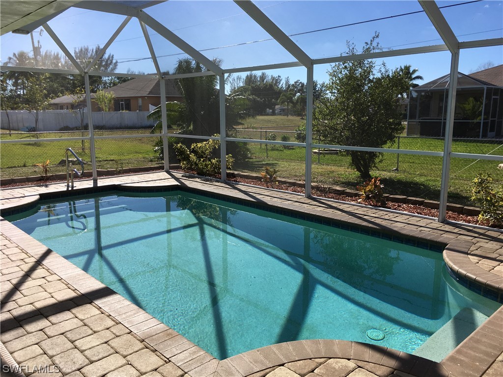 2520 SW 11th PL