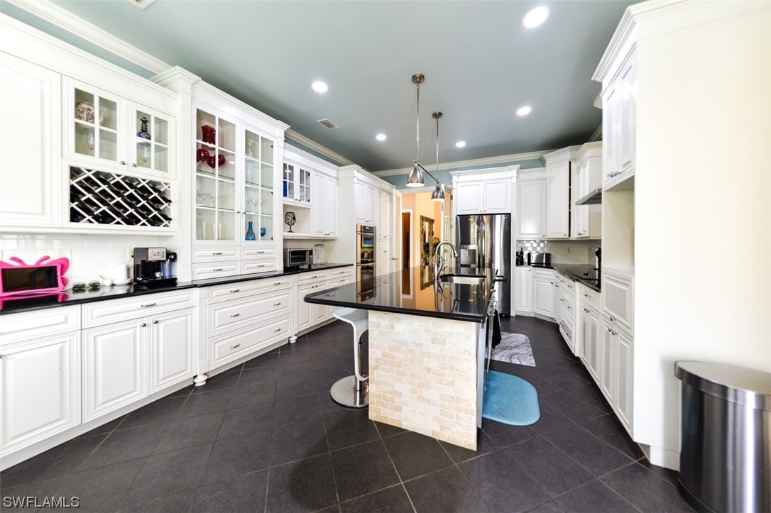 10100 Verona Lakes LN