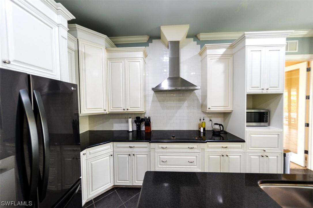 10100 Verona Lakes LN