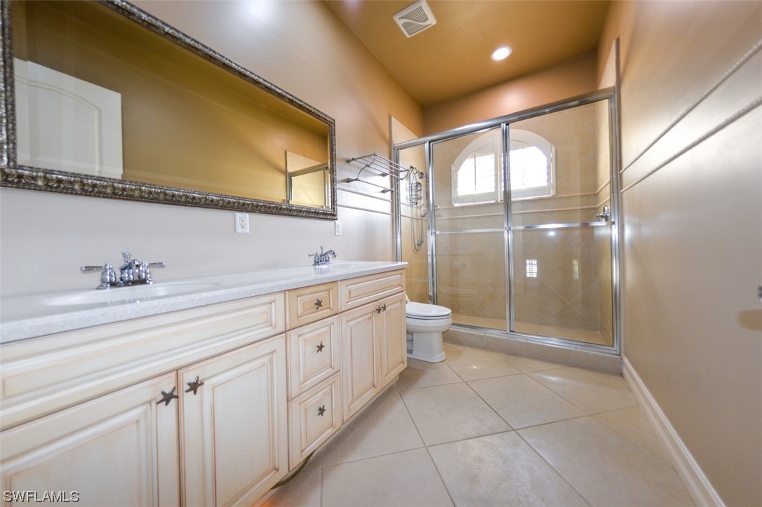 10100 Verona Lakes LN