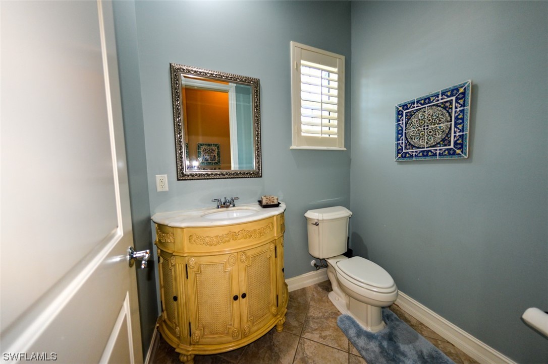 10100 Verona Lakes LN