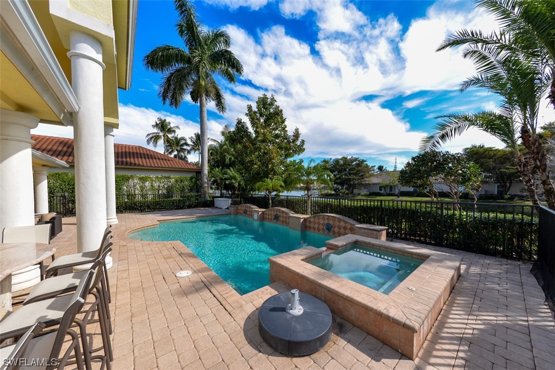 10100 Verona Lakes LN