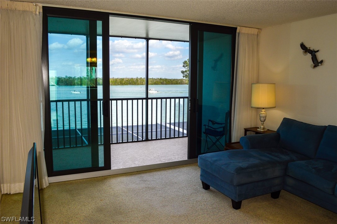 4203 Bay Beach LN C-2