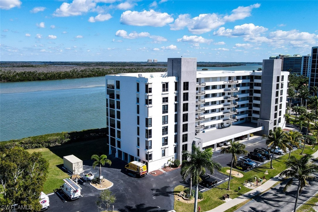 4203 Bay Beach LN C-2