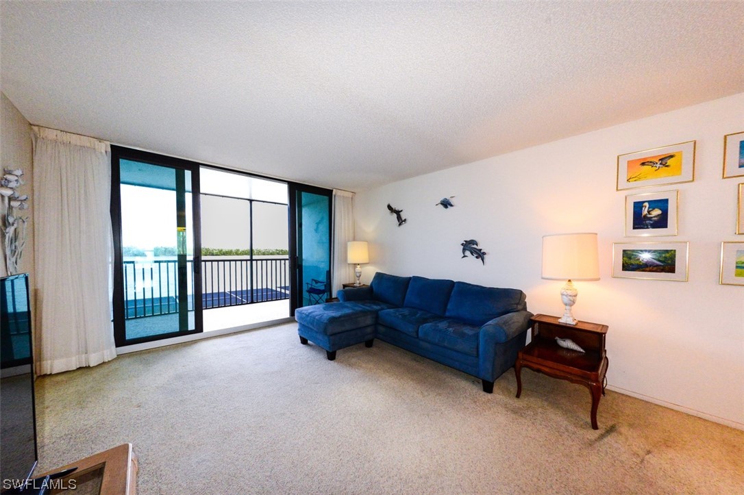 4203 Bay Beach LN C-2