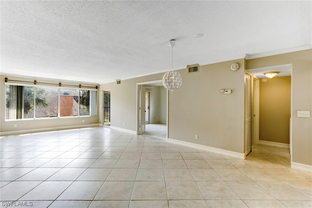 122 Cypress WAY E C4