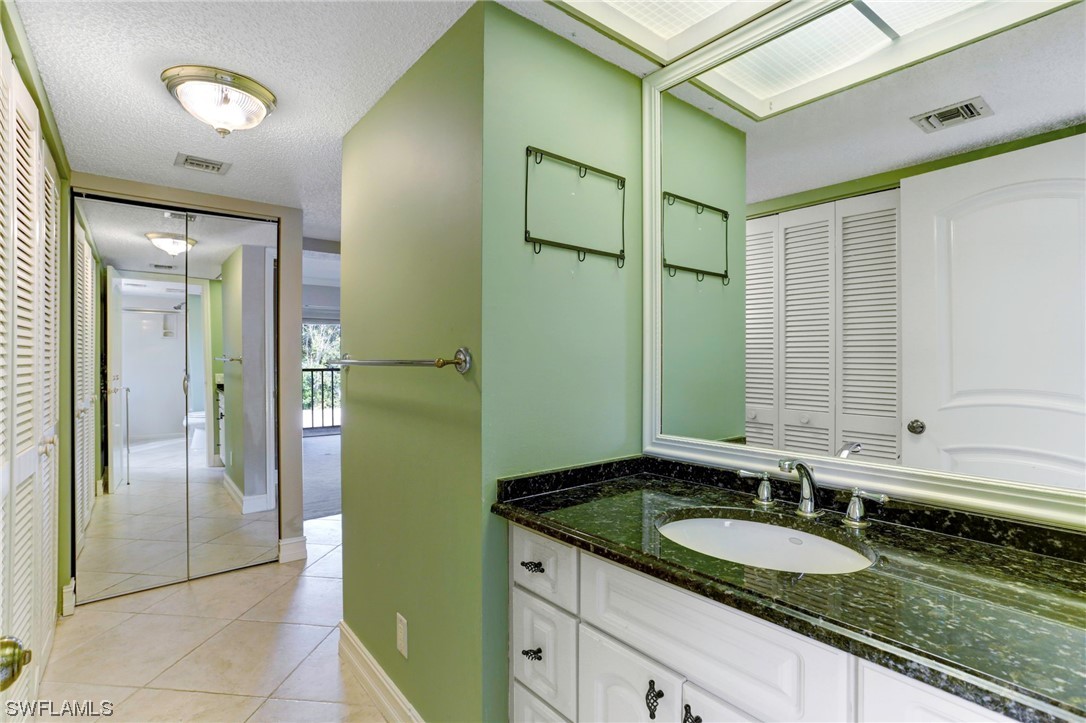 122 Cypress WAY E C4