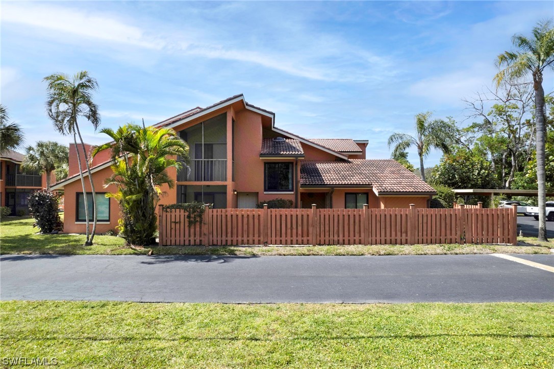 122 Cypress WAY E C4