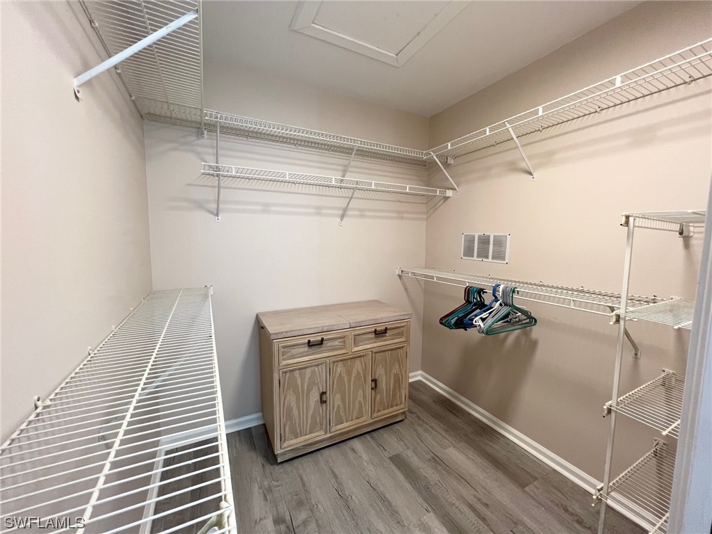 800 Augusta BLVD B201