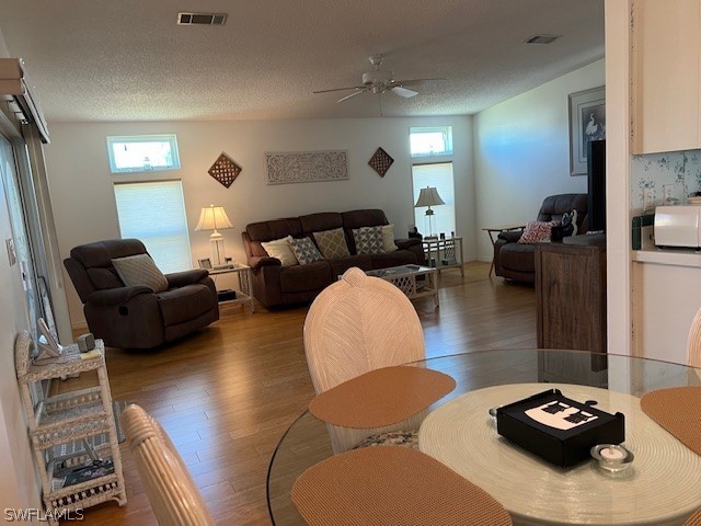 14514 Paul Revere LOOP