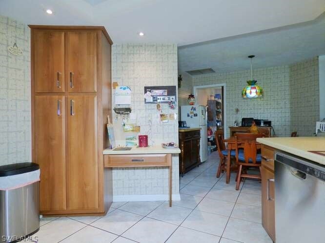 1813 Hancock Bridge PKWY