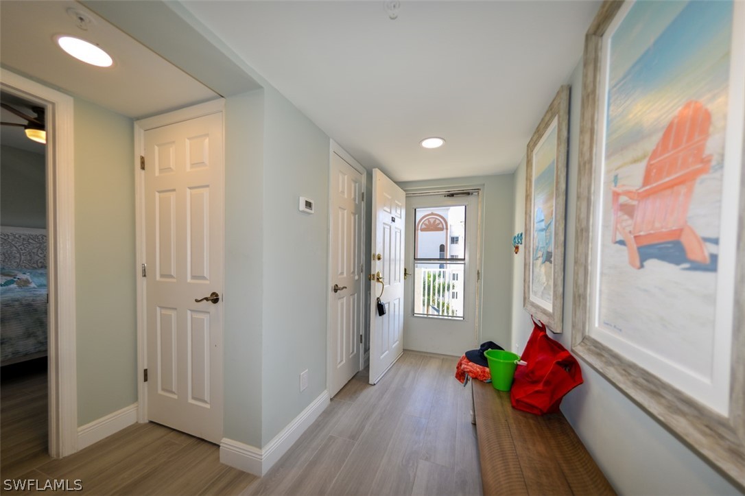 4361 Bay Beach LN 422