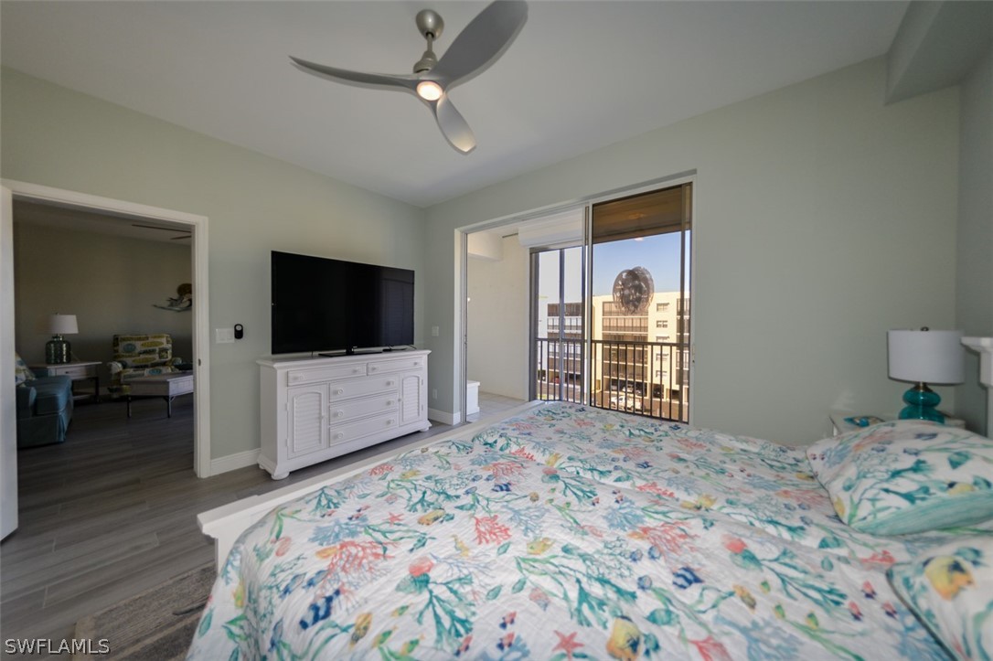 4361 Bay Beach LN 422