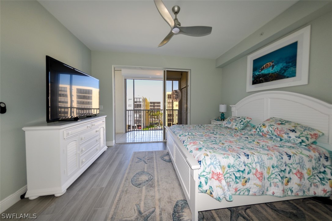 4361 Bay Beach LN 422