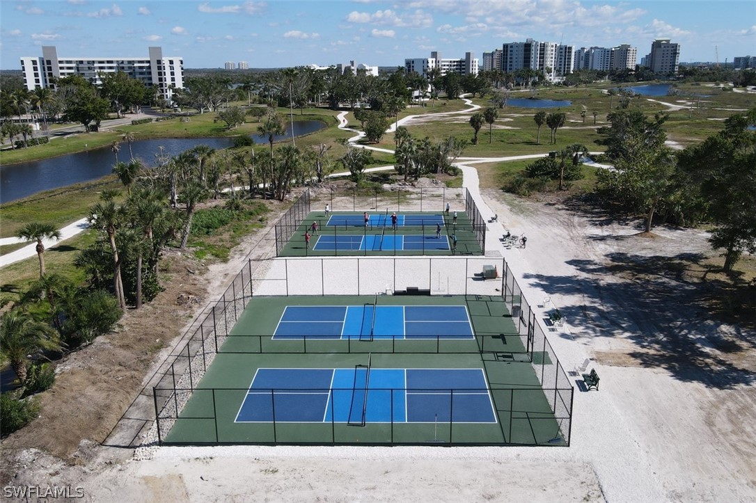 4361 Bay Beach LN 422