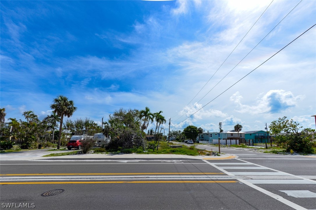 5481 Estero BLVD