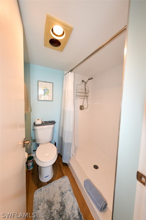 4253 Bay Beach LN 2G