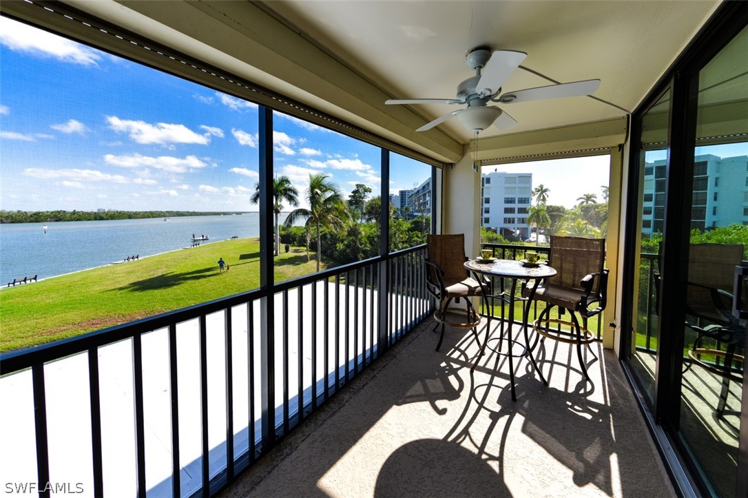 4253 Bay Beach LN 2G