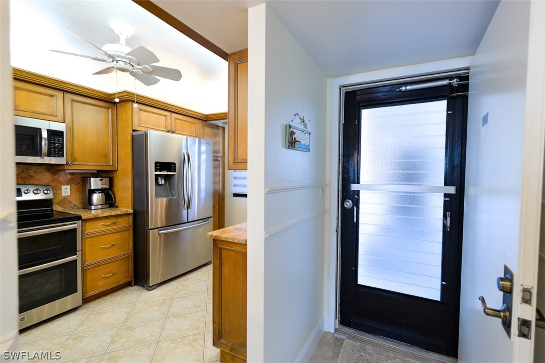 4253 Bay Beach LN 2G