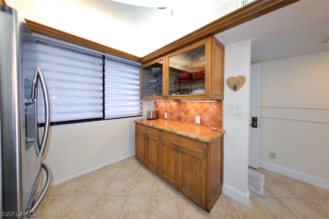 4253 Bay Beach LN 2G