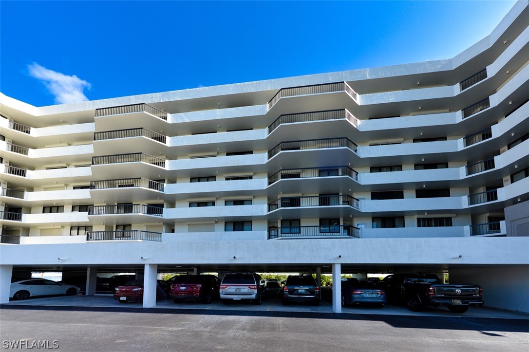 4253 Bay Beach LN 2G