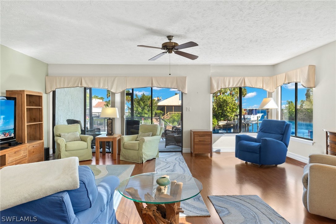 25188 Marion AVE 1039