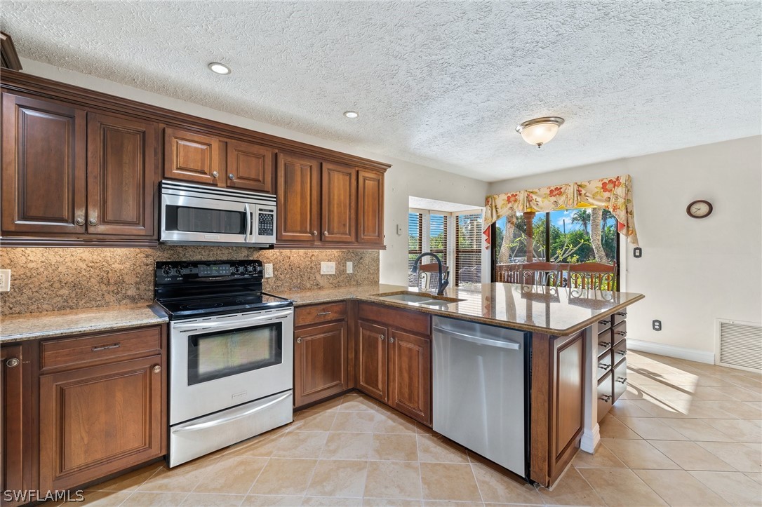 25188 Marion AVE 1039