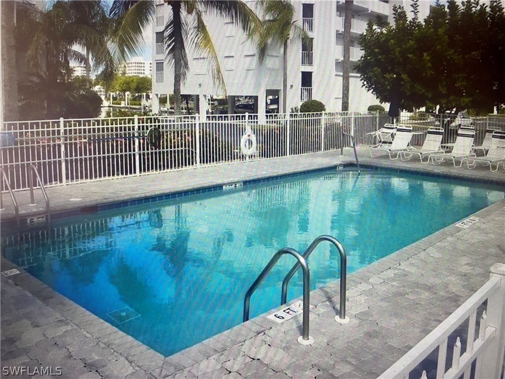 4521 Bay Beach LN 324
