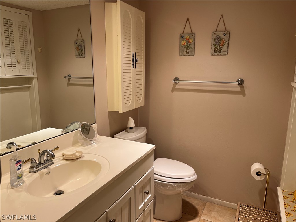 7400 College PKWY 77B