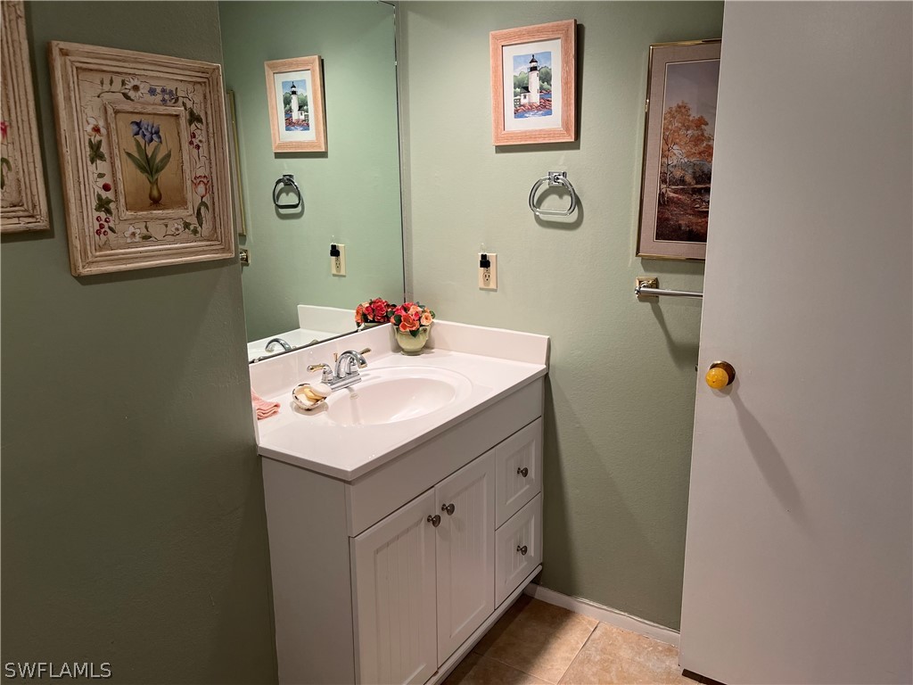 7400 College PKWY 77B