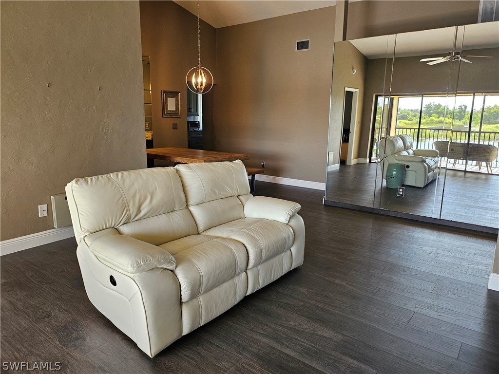 7125 Lakeridge CT 224