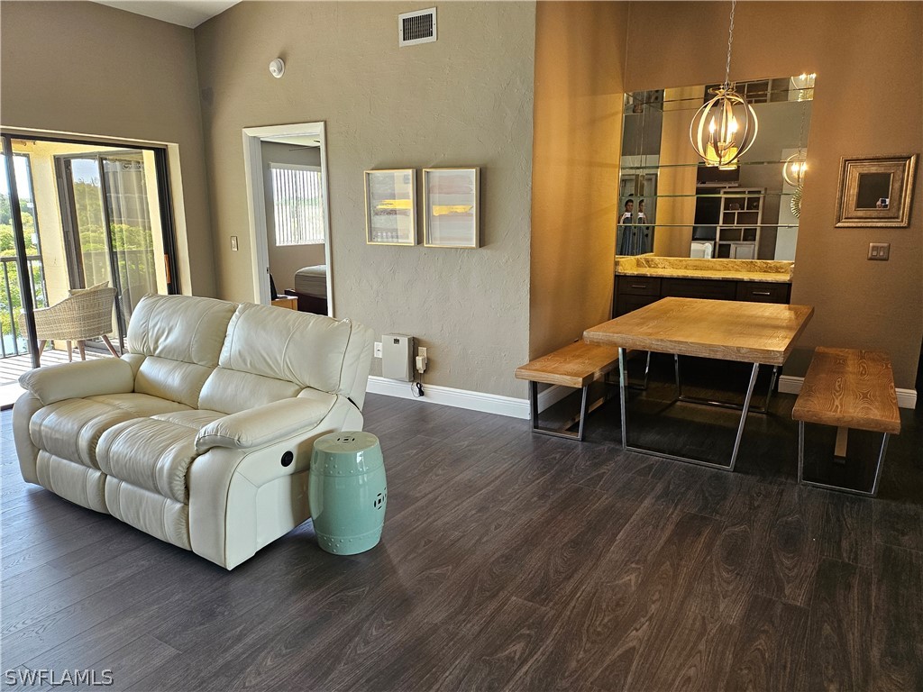 7125 Lakeridge CT 224