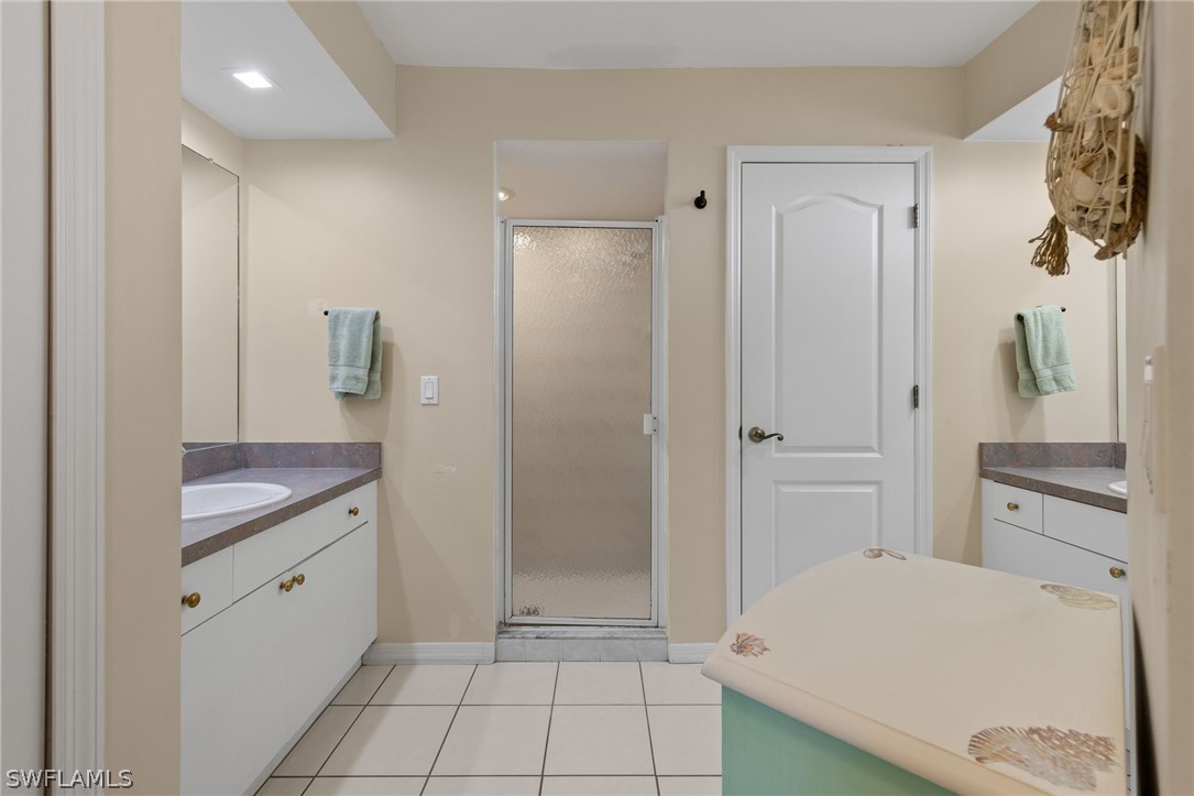 1306 SE 12th TER
