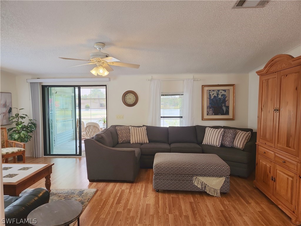 10401 Circle Pine RD