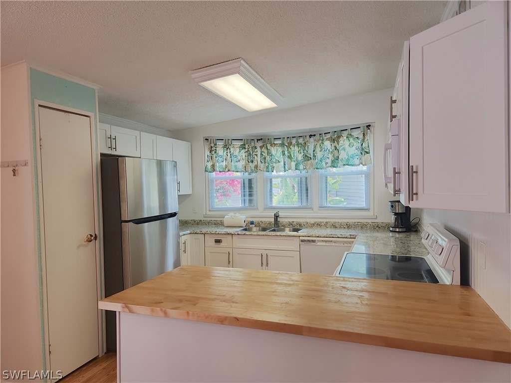 10401 Circle Pine RD