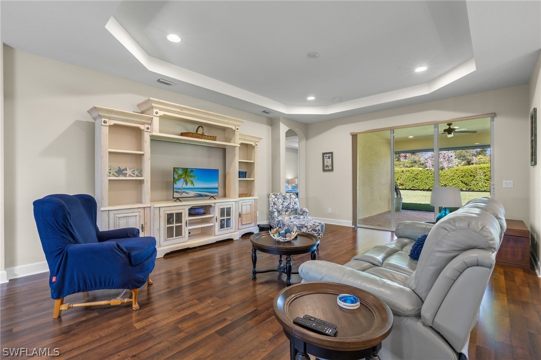1006 Cayes CIR