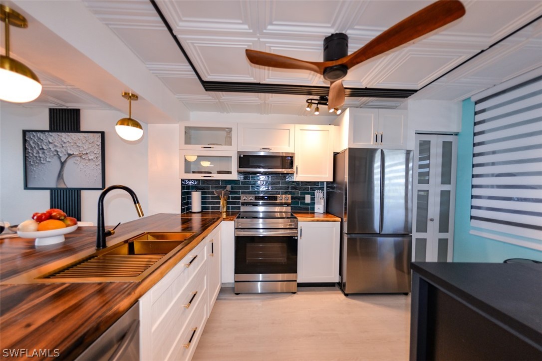 4203 Bay Beach LN G-3