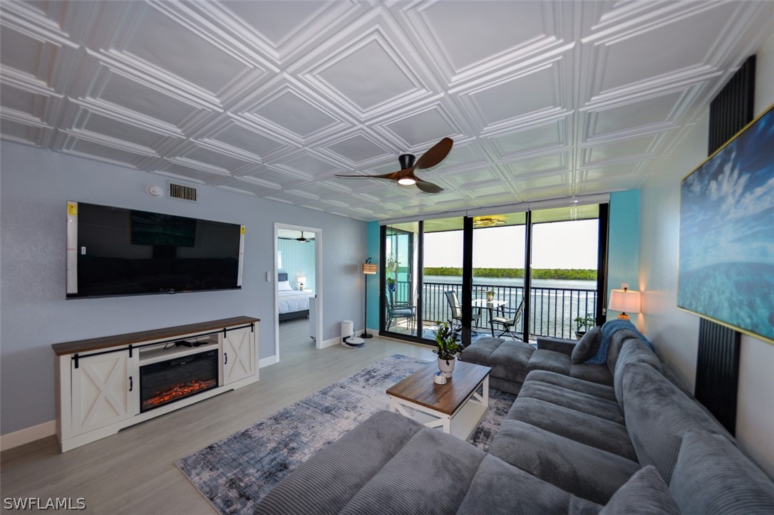 4203 Bay Beach LN G-3