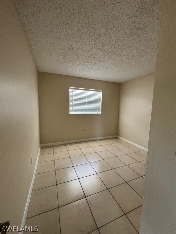 3325 Airport RD N T7