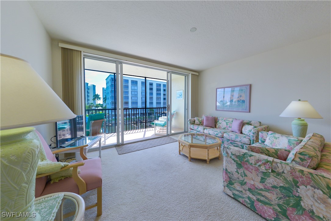 4431 Bay Beach LN 522